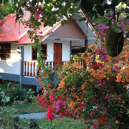 Areeya Resort Watthana Nakhon Kültér fotó