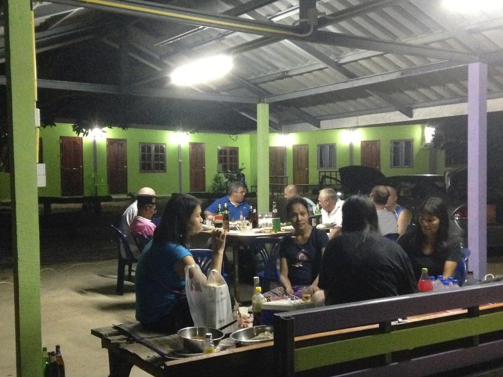 Areeya Resort Watthana Nakhon Kültér fotó