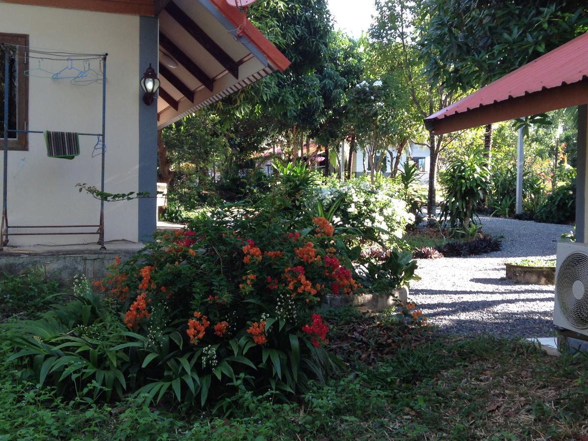 Areeya Resort Watthana Nakhon Kültér fotó