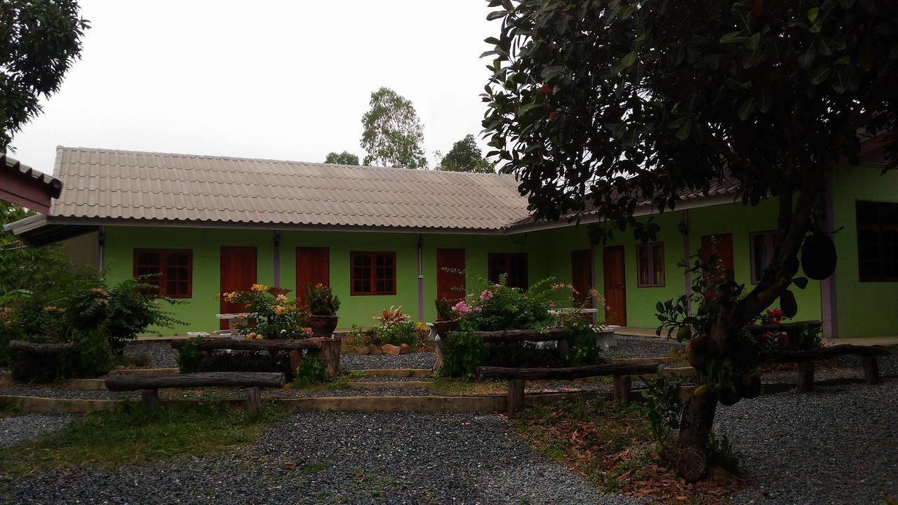 Areeya Resort Watthana Nakhon Kültér fotó