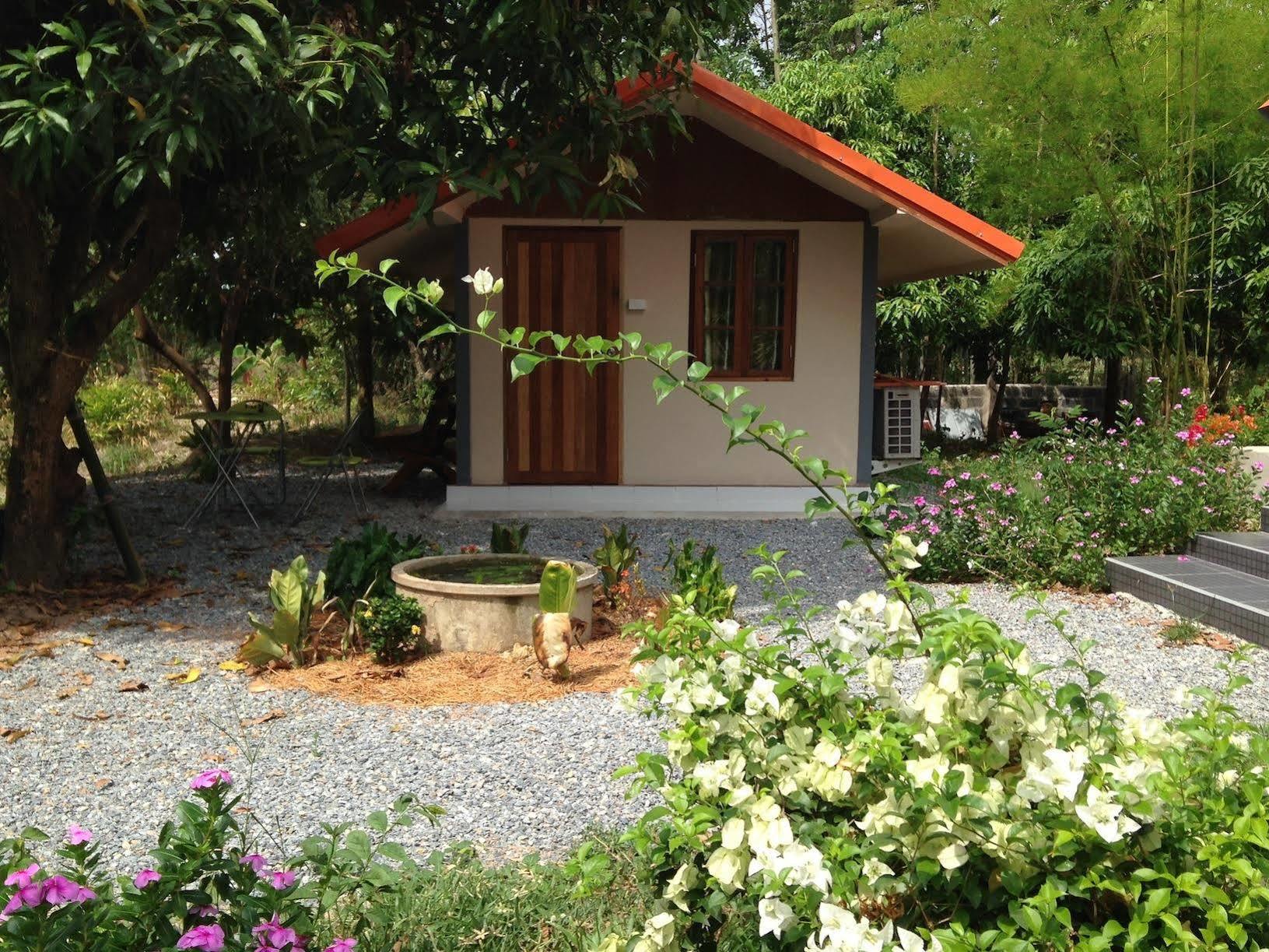 Areeya Resort Watthana Nakhon Kültér fotó